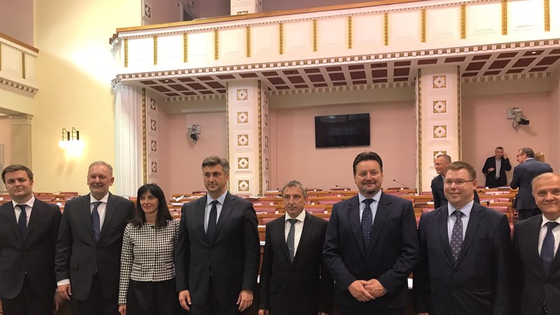 Seven new ministers appointed by parliament